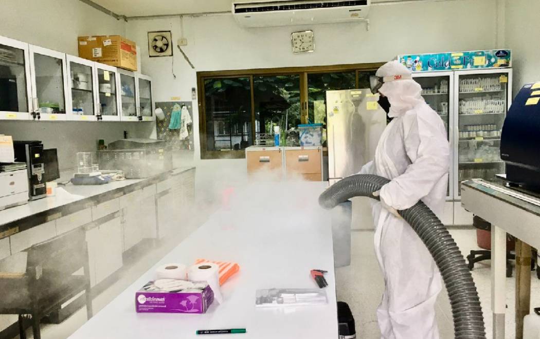 ฉีดพ่นน้ำย่าฆ่าเชื้อโรค Covid-19 (3)