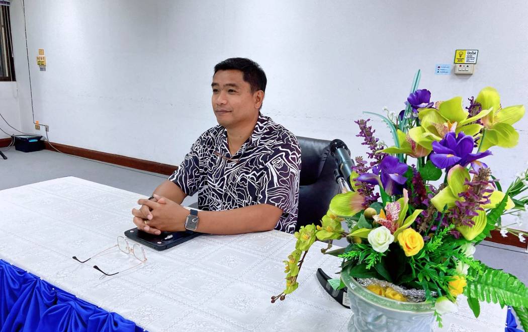 ประชุมพิจารณาประเด็นภายนอกและภายใน